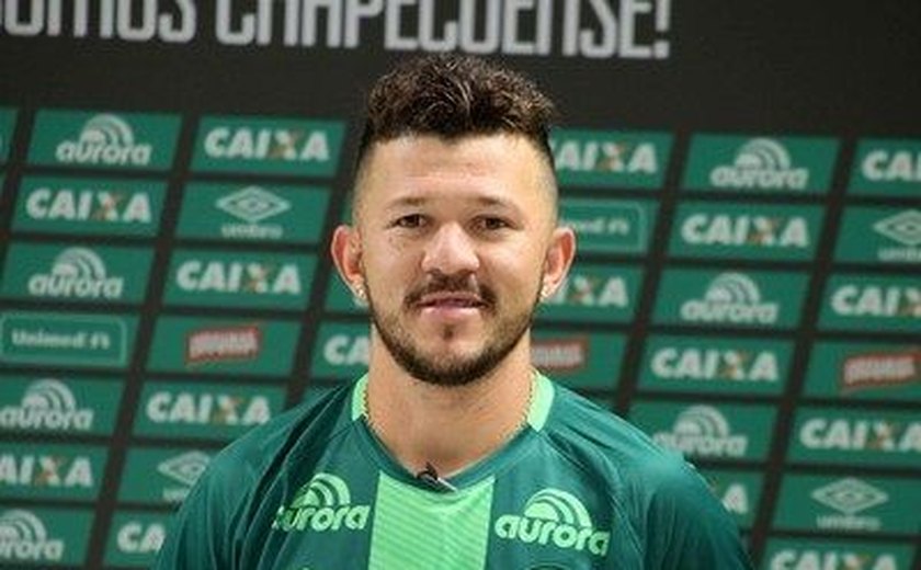 Chapecoense apresenta primeiros reforços para 2017