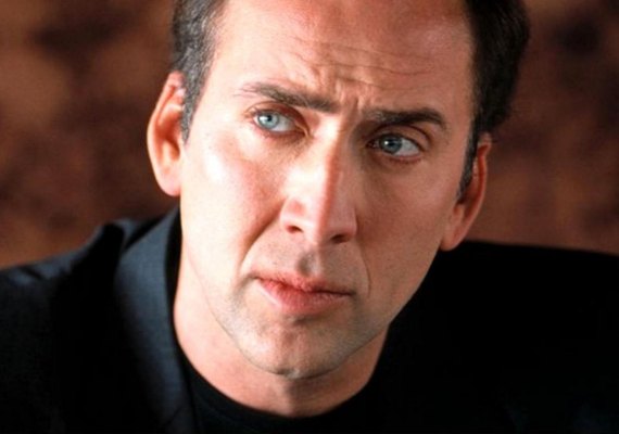 Nicolas Cage fratura tornozelo em cena de filme de ação e passa por cirurgia