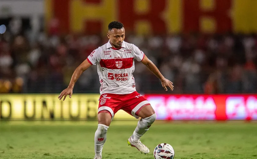 CRB se prepara para encarar o Londrina com nove jogadores pendurados na Série B