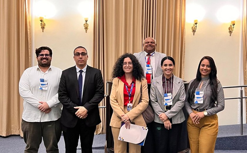 Alunos da Faculdade Seune vivenciam rotina parlamentar por meio do programa Dia do Deputado