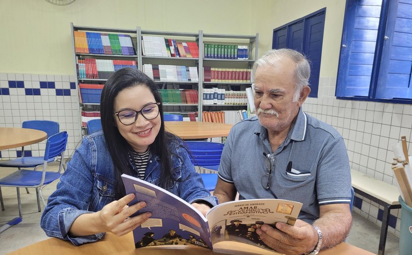 Filha incentiva e pai realiza sonho de concluir os estudos aos 73 anos