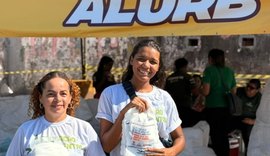 Cooperativa realiza coleta seletiva durante competição na orla de Maceió