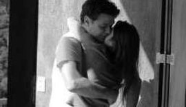 Fabio Assunção comemora 1 ano e 5 meses de namoro com Pally Siqueira: 'Alegria'