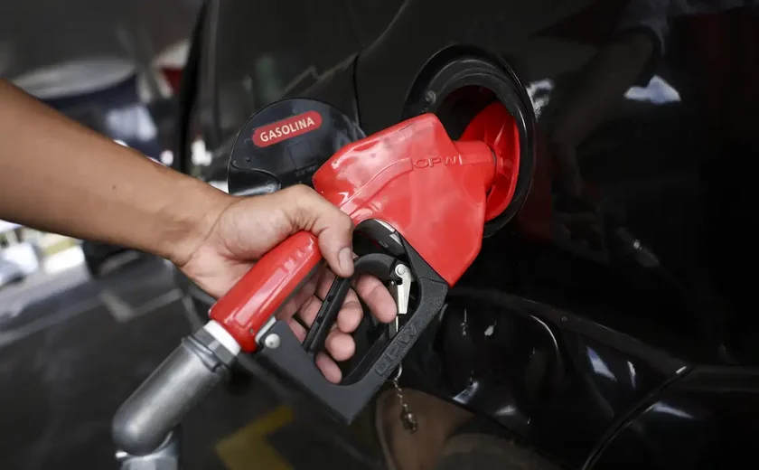 Multas por aumento abusivo de combustíveis passam de R$ 700 milhões