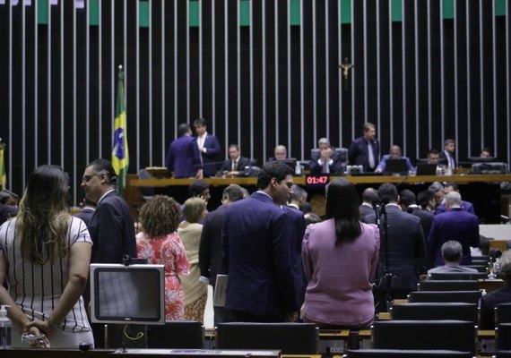 Câmara pode votar proposta que desobriga estados e municípios do investimento mínimo em educação