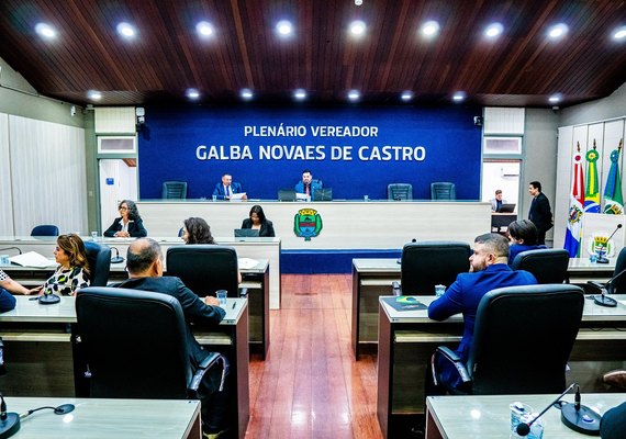 Câmara encerra semestre com 100 projetos aprovados e mais de duas mil indicações