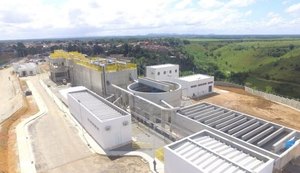 Governador vistoria obras de Estação de Tratamento de Esgoto