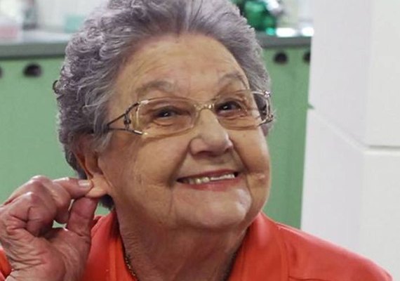 Palmirinha Onofre volta a ser internada oito dias após receber alta
