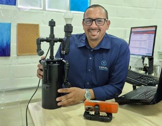 Da operação à reciclagem: funcionário da Casal transforma canos de PVC em peças criativas