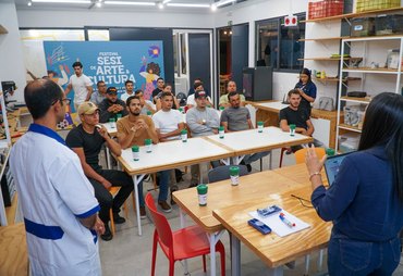 Craíbas recebe 1ª aula de qualificação profissional no SesiTec com curso técnico ofertado pela MVV