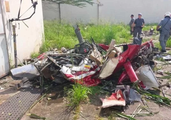 Helicóptero cai e bombeiros registram 4 mortos
