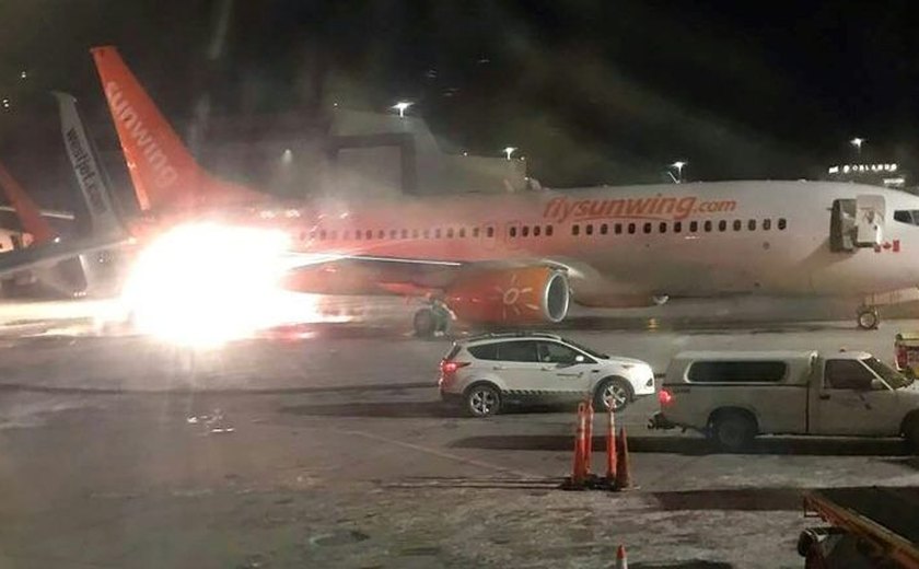 Dois aviões se chocam em pista do aeroporto de Toronto