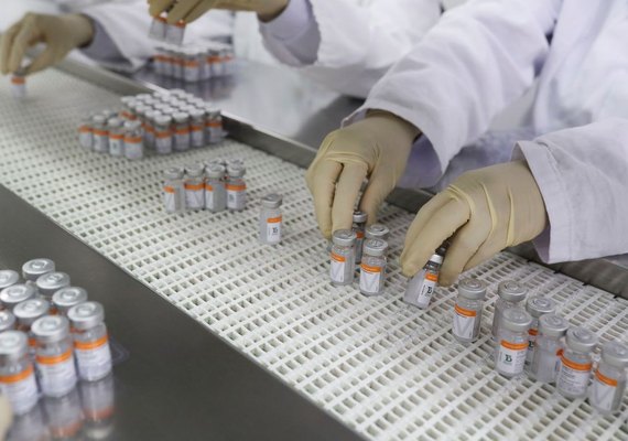 Butantan entrega mais 1 milhão de doses de vacinas contra Covid-19