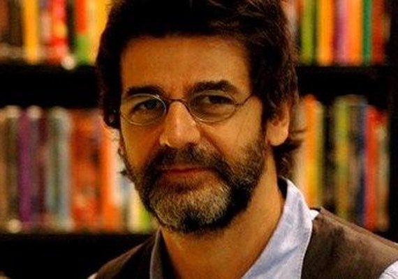 Diretor de 'Dois Irmãos' é acusado de agredir assistente com chute. Globo nega