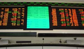 Bovespa opera em alta e bate os 72 mil pontos pela 1ª vez desde 2010