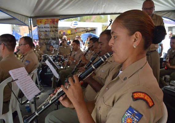 Banda de Música da PM leva nova apresentação para público da terceira idade