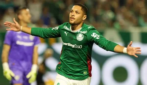 Palmeiras derrota Fluminense e mantém liderança do Brasileiro