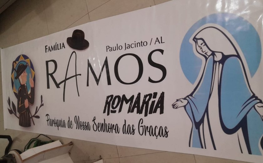 Família de Alagoas vai ao Juazeiro do Norte para homenagear pais falecidos