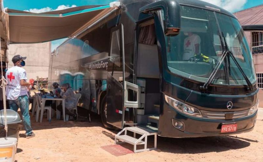 Ônibus da Vacina marca retorno a Maceió com atendimento no Parque dos Caetés