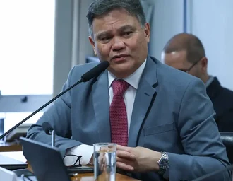 'Classificação de facções como terroristas pelos EUA ameaça soberania'