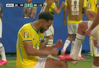 Brasil vence a Escócia por 3 a 0 e avança às oitavas de final na liderança do Grupo C