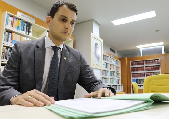 Prefeito e mais 13 pessoas são denunciadas por doação de terrenos