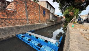 Prefeitura de Maceió instala Ecobarreiras em canais da capital