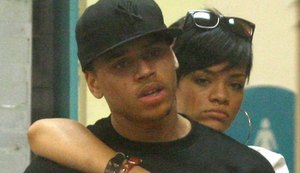 Chris Brown culpa Rihanna por ter batido nela e desfigurado seu rosto