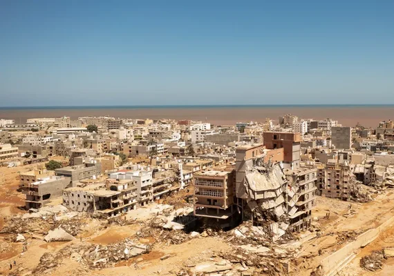 “Destruição total”: inundações na Líbia fazem cidade parecer zona de guerra