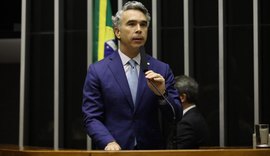 Rafael Brito cobra votação de projeto que cria política nacional de prevenção à violência em escolas
