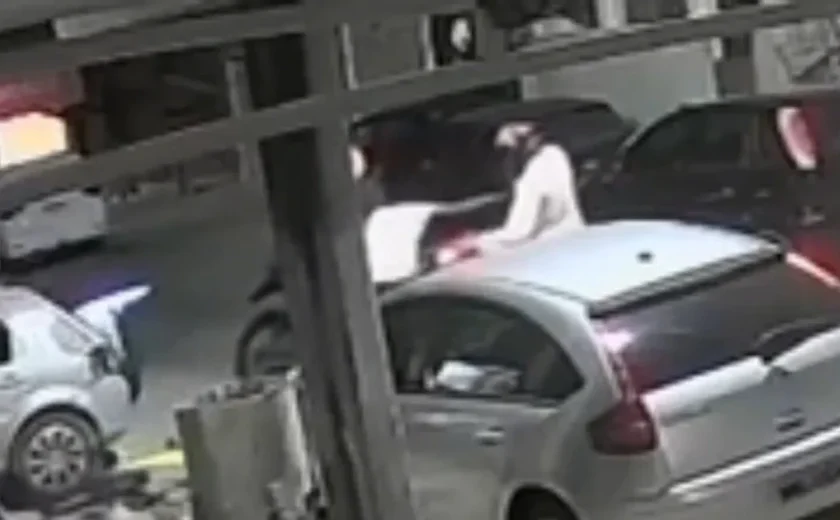 Vídeo: Polícia Civil divulga imagens de tentativa de homicídio na Jatiúca, em Maceió