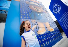 Primeira escola bilíngue de Maceió transforma rotina de alunos no Graciliano Ramos