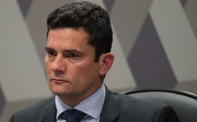 Moro dá razão à defesa de Lula sobre perícia nos recibos