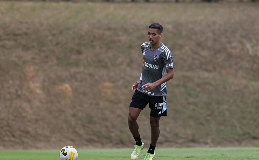 Alagoano Pedrinho tem lesão muscular confirmada pelo Atlético-MG