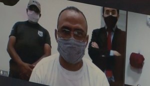 Vereador suspeito de assalto toma posse por videoconferência em presídio