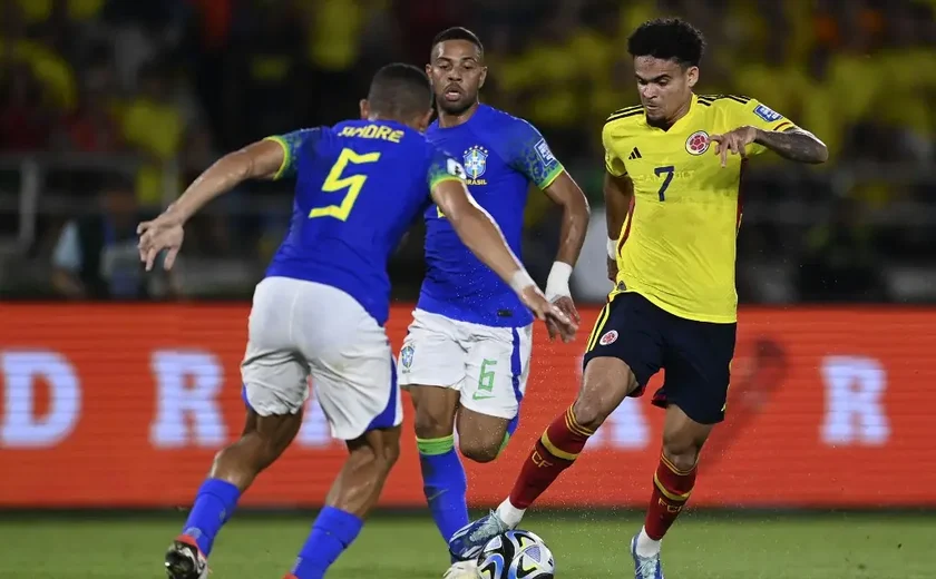 Brasil toma virada da Colômbia e perde a segunda seguida nas Eliminatórias
