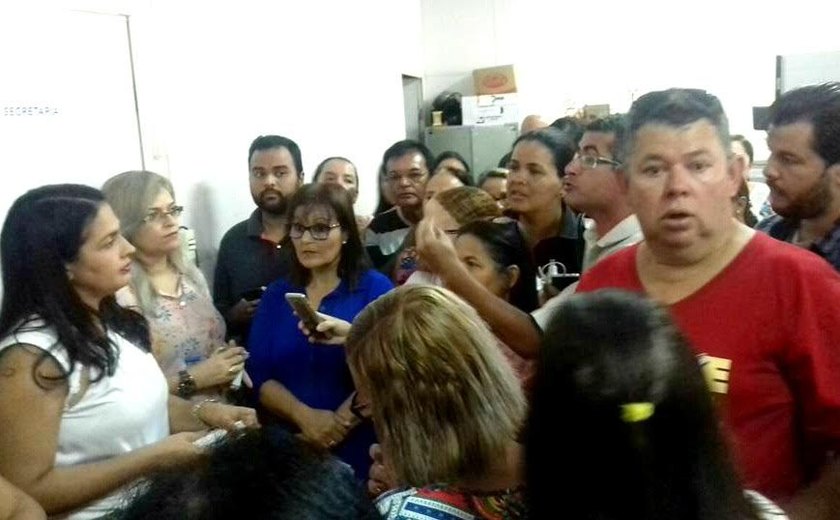 Professores voltam a cobrar reajuste de 7,58% em Arapiraca