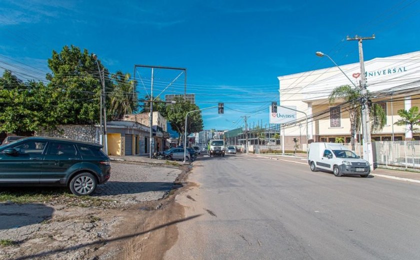 SMTT altera local de abrigo de ônibus na Avenida Comendador Gustavo Paiva