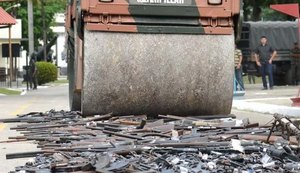 Polícia Federal e Exército destroem quatro mil armas no Rio de Janeiro