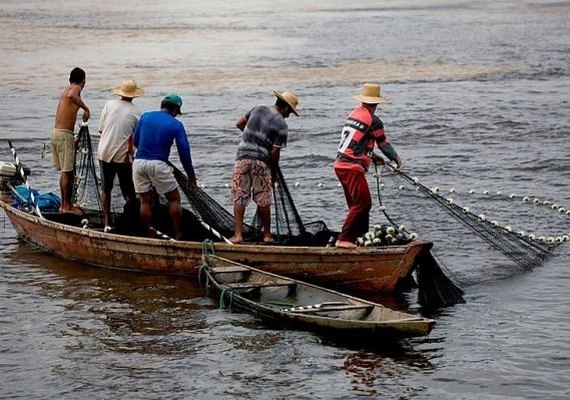 Alagoas concede isenção de ICMS do óleo diesel para embarcações pesqueiras