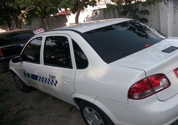 PC prende homem e apreende menor que roubaram e tentaram matar taxista em Maceió