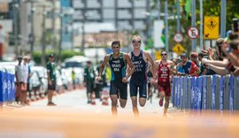 Atleta brasileiro Antonio Bravo vence o Mundial Universitário de Triathlon em Maceió