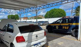 PRF/AL retira de circulação fuzil que estava sendo levado de Maceió para Arapiraca