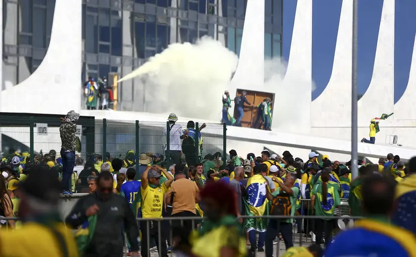 Polícia Federal diz que narrativa golpista levou ao 8 de janeiro e atentado a bomba