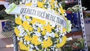 Dia de Finados faz aumentar a procura por flores em Maceió