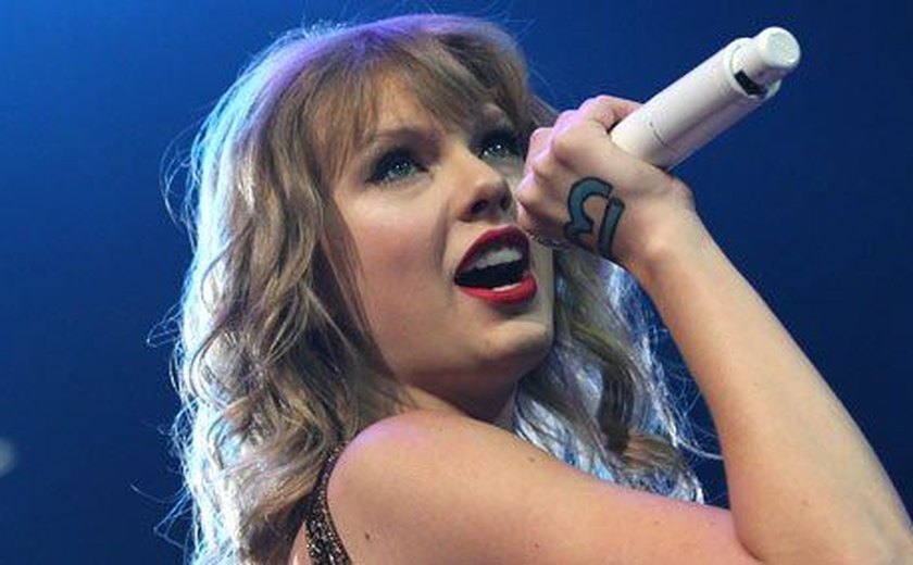 Hacker ameaça vazar fotos íntimas de Taylor Swift e outras estrelas de Hollywood