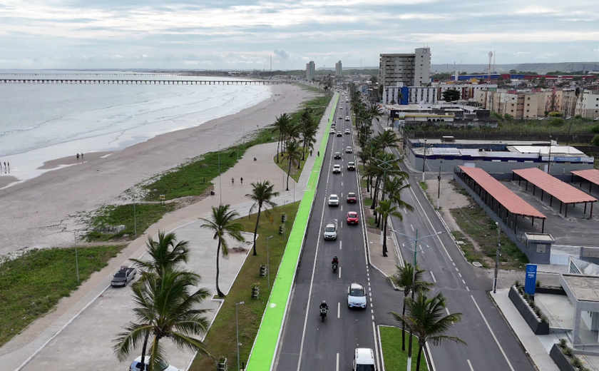 Orla marítima ganha mais 2,1 km de faixa de passeio compartilhado