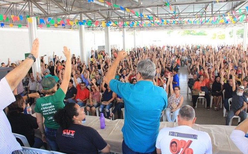 Servidores públicos de Maceió votam proposta salarial nesta quinta