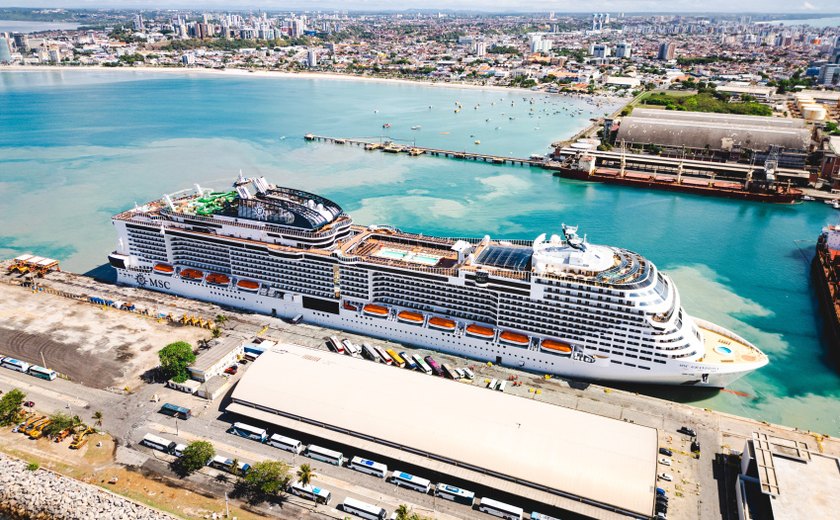 Maceió recebe cruzeiro MSC Grandiosa com mais de seis mil passageiros