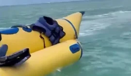 Banhista é resgatado por profissionais do turismo em Ponta de Mangue